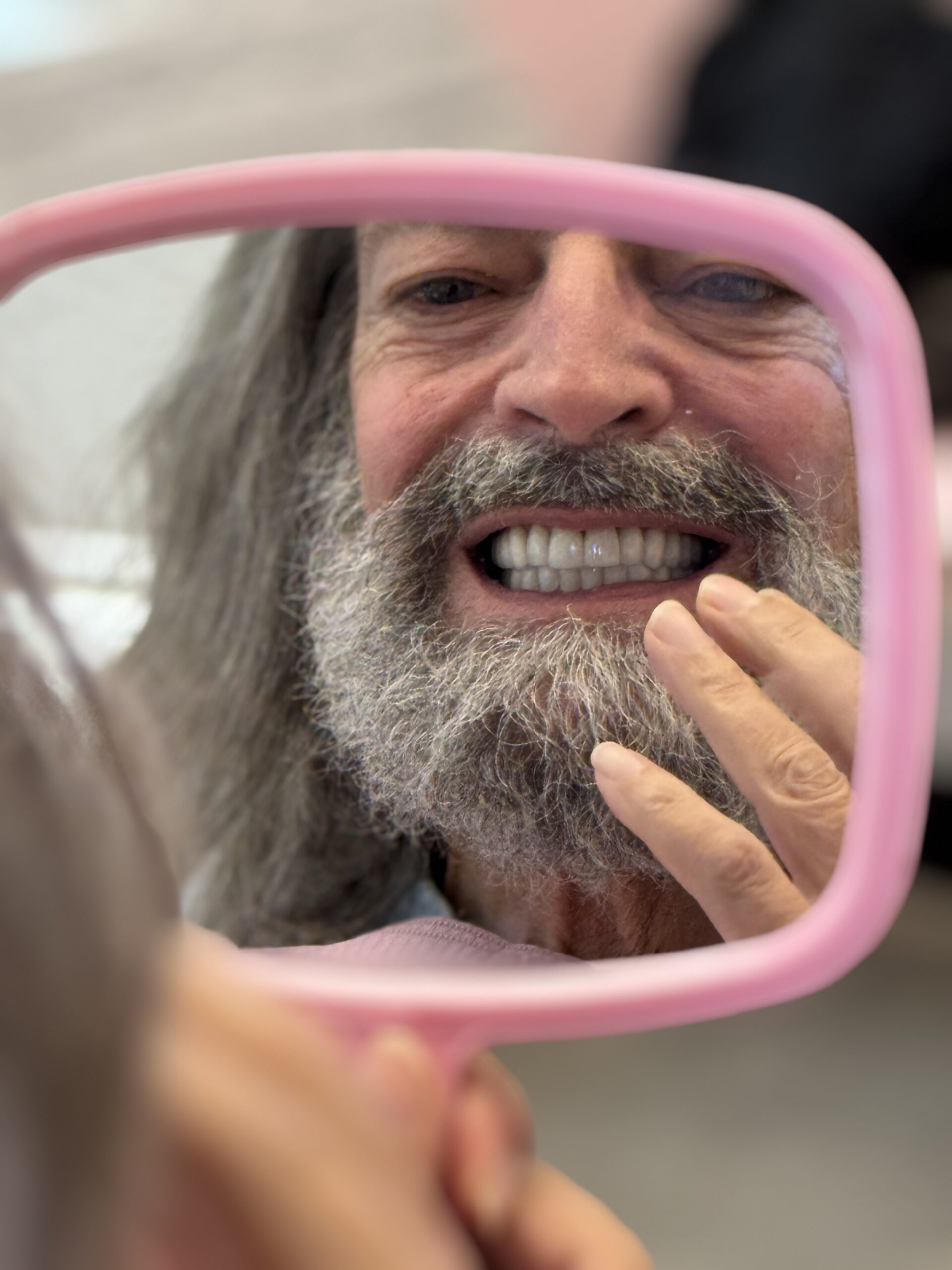 Reconstruction complète du sourire à Laval — Smile Boutik